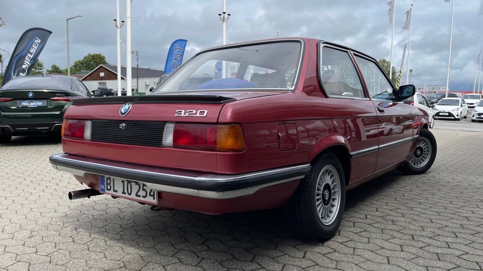 BMW 320 2,0 Benzin modelår 1978 km 184000 Rødmetal service ok