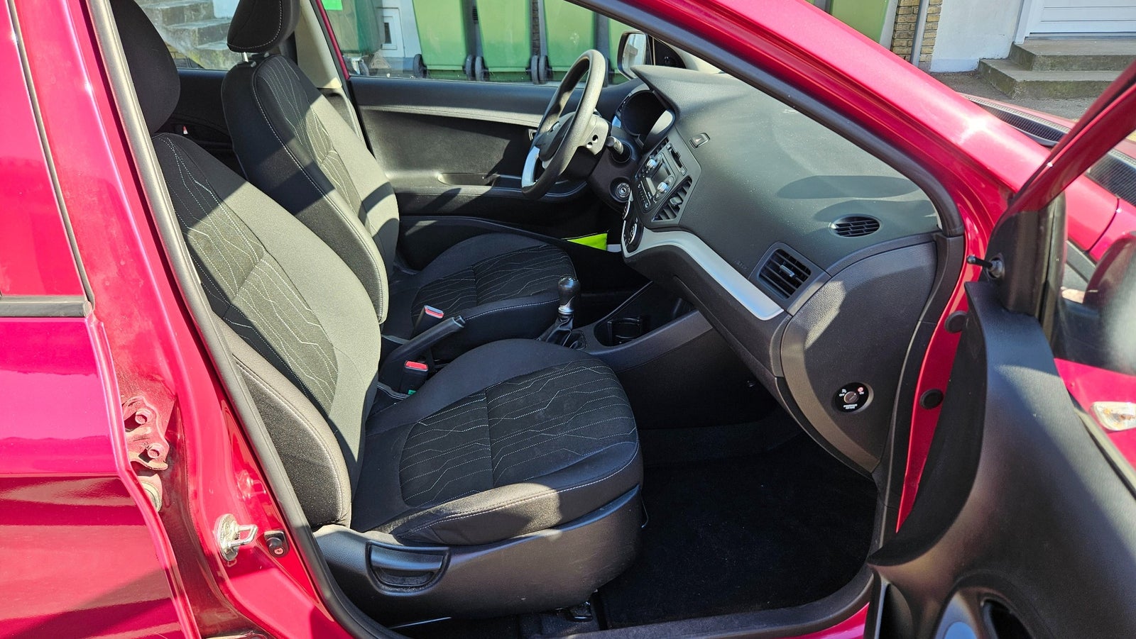 Kia Picanto 1,2 Collect Eco Clim Benzin modelår 2014 km