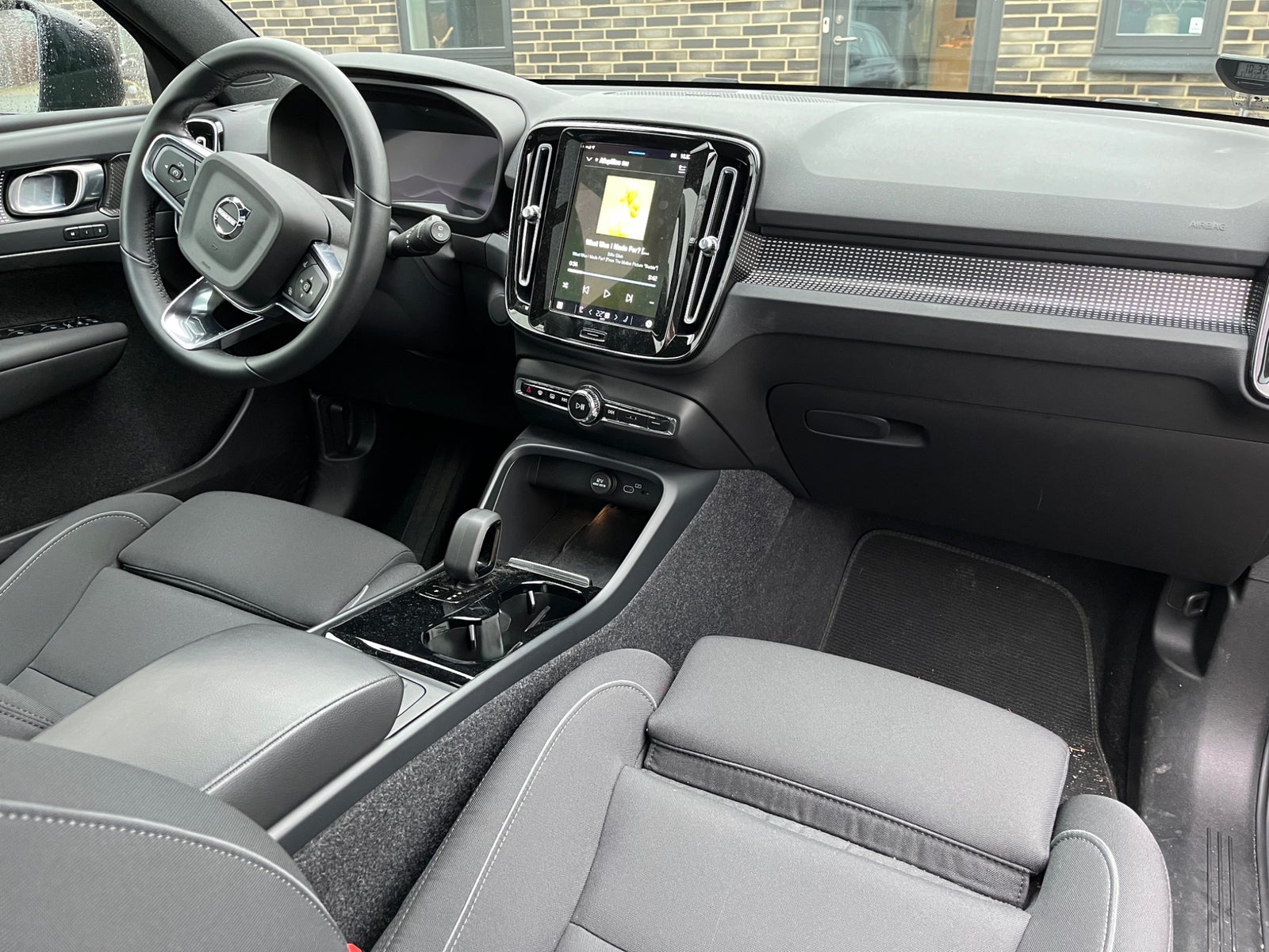 Volvo XC40 P6 ReCharge Pro El aut. Automatgear modelår 2022