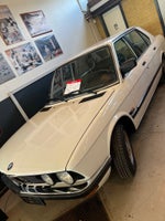 BMW 520i 2,0 Benzin modelår 1983 km 320000 Hvid service ok