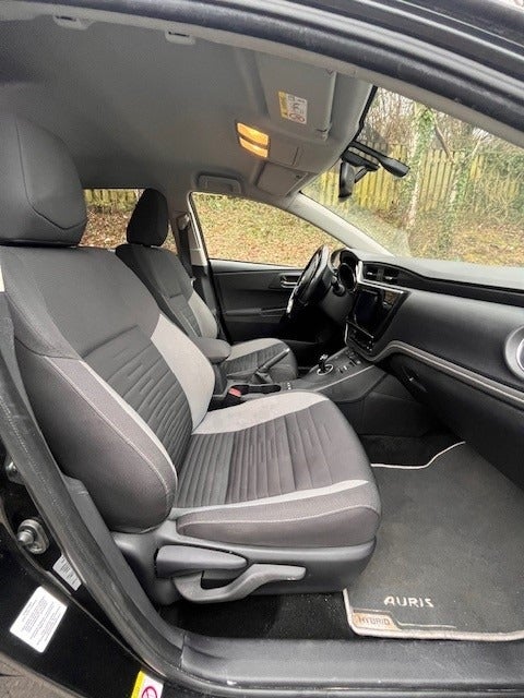 Toyota Auris 1,8 Hybrid H2+ Comfort CVT Benzin aut.