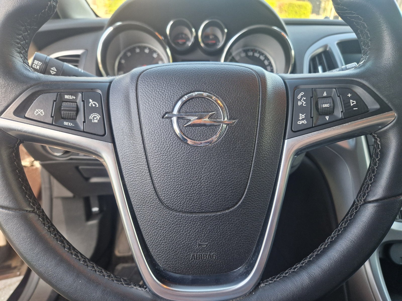 Opel Astra 1,4 T 140 Sport Sports Tourer Benzin modelår 2015