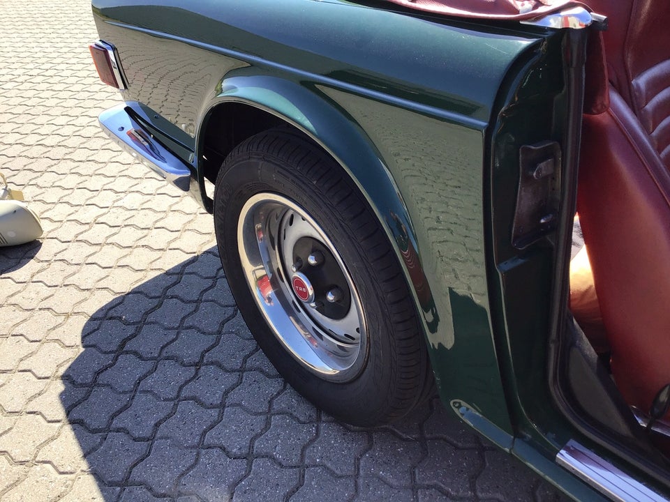 Triumph TR6 2,5 Cabriolet Benzin modelår 1970 km 100000