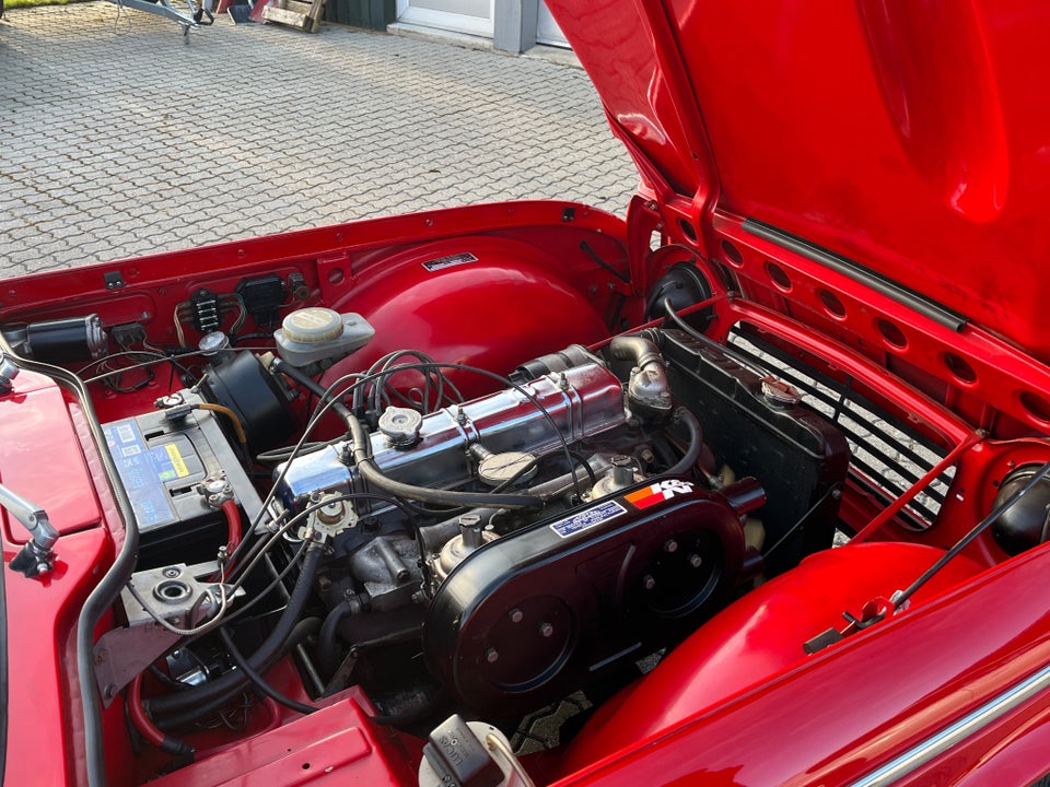 Triumph TR250 2,5 Benzin modelår 1968 km 44000 Rød service ok