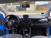 VW Up! 1,0 60 Move Up! BMT Benzin modelår 2015 km 139000 Blå