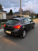 Opel Astra 1,6 Enjoy Benzin modelår 2010 km 161000 Koks ABS