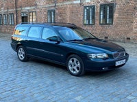 Volvo V70 2,4 140 Business Benzin modelår 2003 km 353000