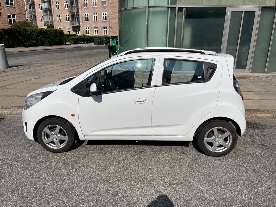 Chevrolet Spark 1,2 LS Breez Benzin modelår 2011 km 124000