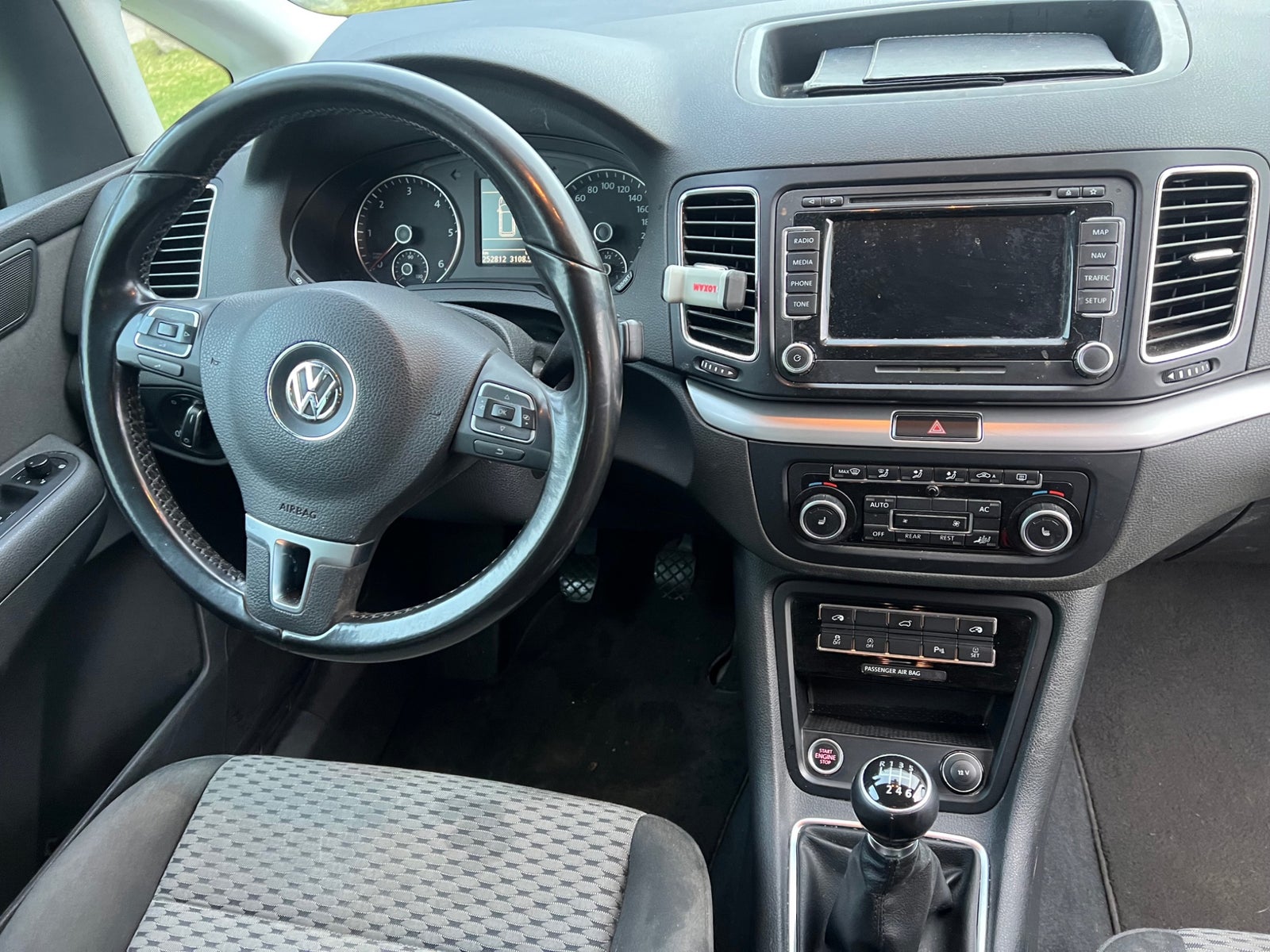 VW Sharan 2,0 TDi 140 Comfortline BMT 7prs Diesel modelår