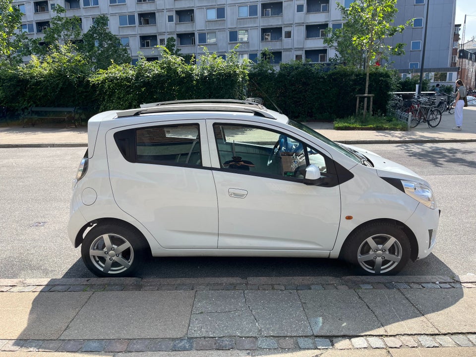 Chevrolet Spark 1,2 LS Breez Benzin modelår 2011 km 124000