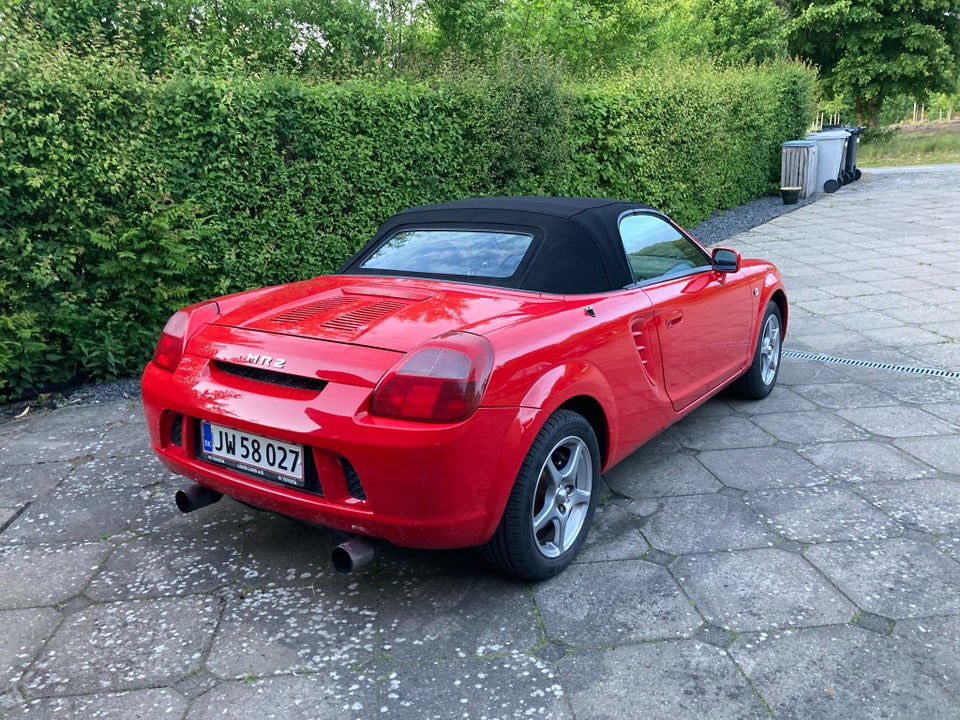 Toyota MR2 1,8 Benzin modelår 2000 km 220000 Rød ABS airbag