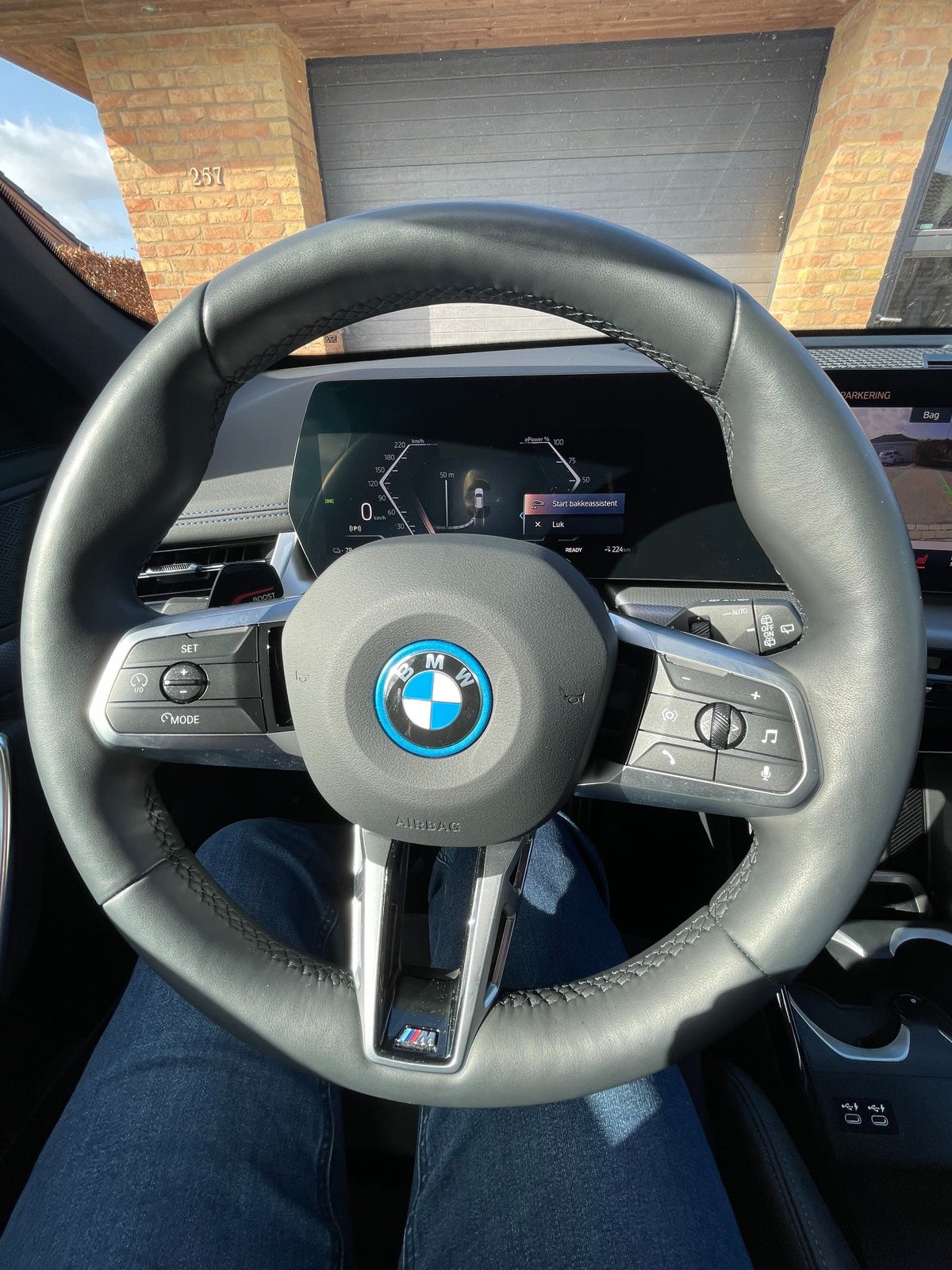 BMW iX1 xDrive30 M-Sport El 4x4 4x4 aut. Automatgear