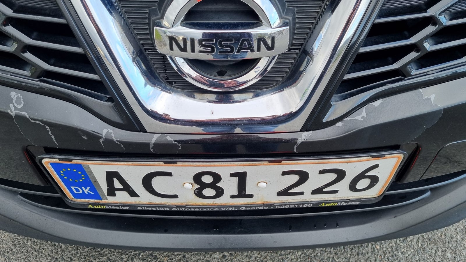 Nissan Qashqai 1,6 Tekna Benzin modelår 2011 km 254000 Sort