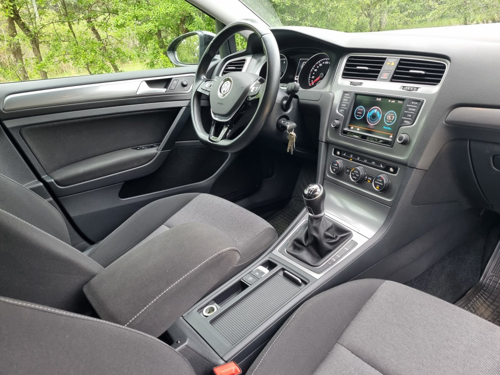 VW Golf VII 1,4 TSi 125 Style BMT Benzin modelår 2016 km