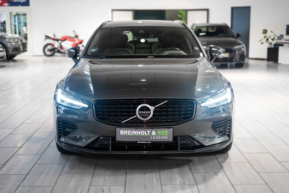 Volvo V60 2,0 T8 390 R-Design aut. AWD Benzin 4x4 4x4 aut.