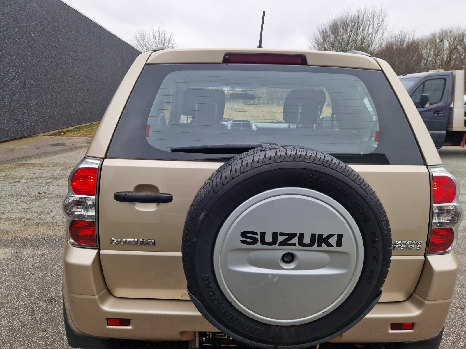 Suzuki Grand Vitara 1,6 GLS Benzin 4x4 4x4 modelår 2006 km