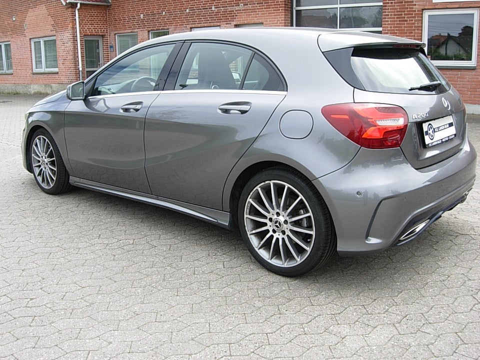 Mercedes A200 1,6 AMG Line aut. Benzin aut. Automatgear