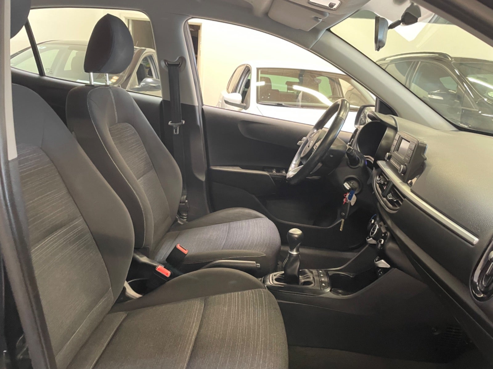 Kia Picanto 1,0 MPi Advance Benzin modelår 2017 km 63000