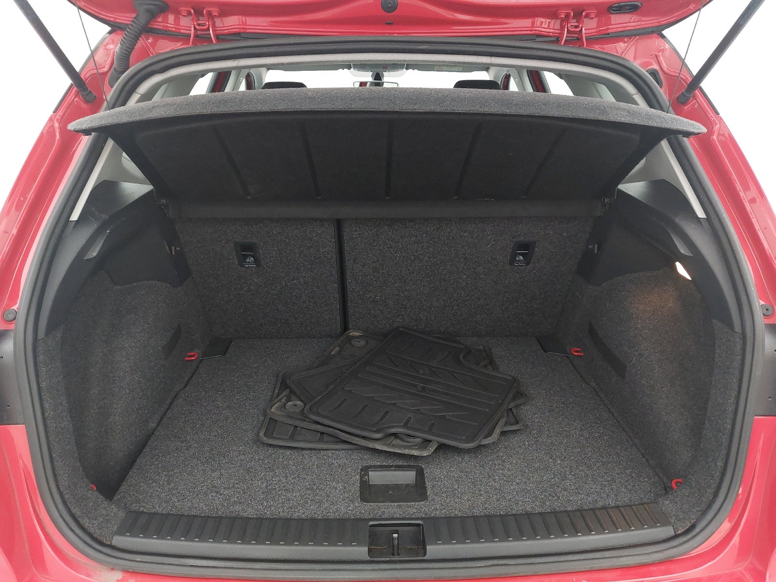 Seat Arona 1,0 TSi 95 Style Benzin modelår 2020 km 28000 Rød