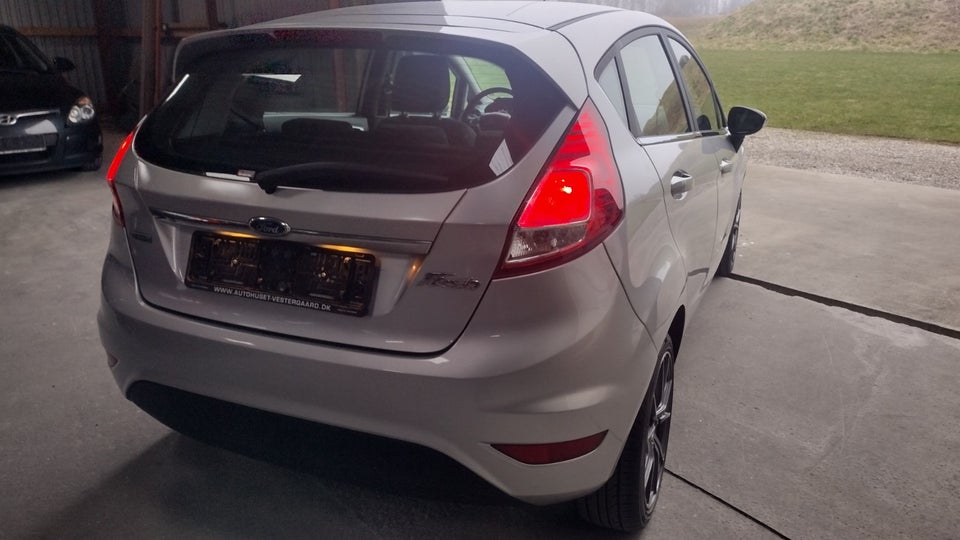 Ford Fiesta 1,0 SCTi 100 Titanium Benzin modelår 2014 km