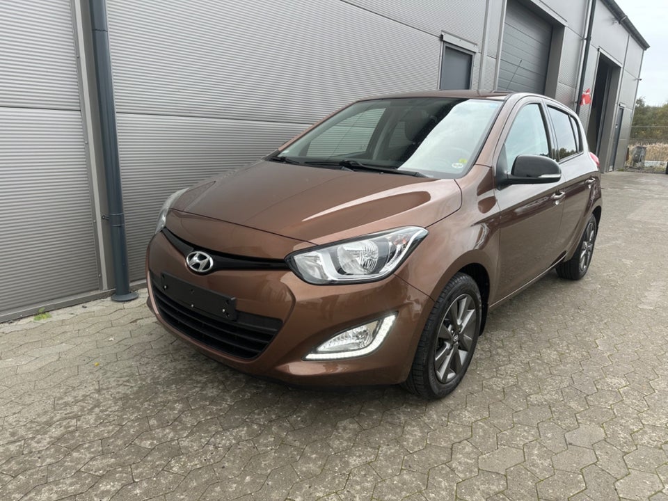 Hyundai i20 1,25 Go Benzin modelår 2015 km 54000 nysynet ABS