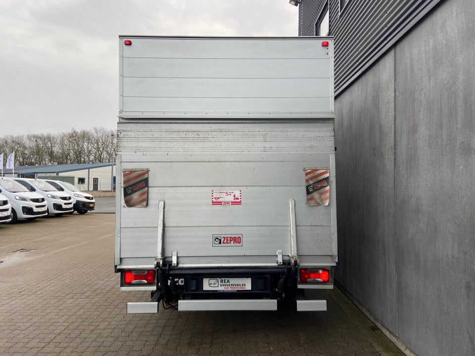 Iveco Daily 3,0 35C15 4100mm Lad Diesel modelår 2016 Hvid km