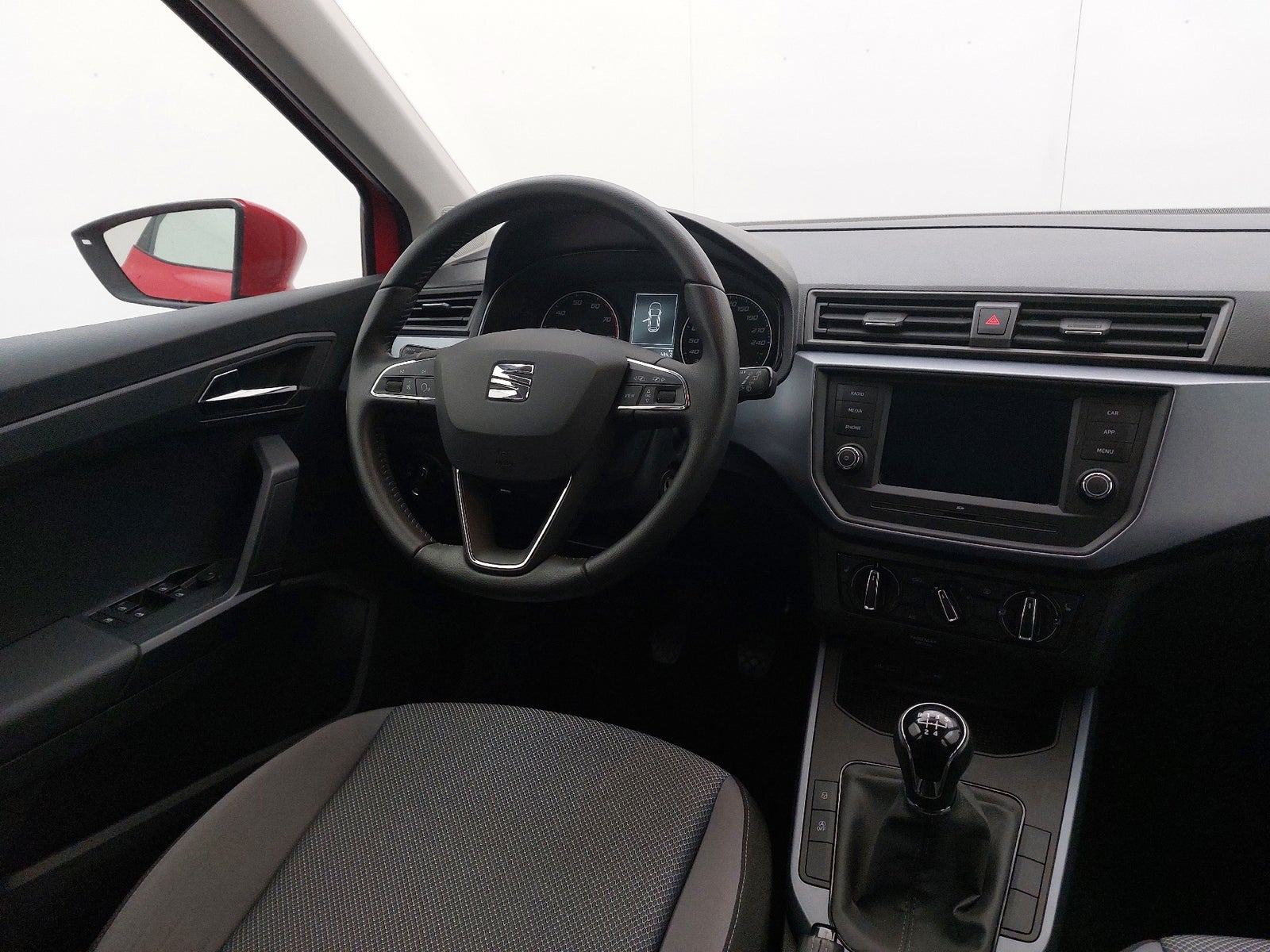 Seat Arona 1,0 TSi 95 Style Benzin modelår 2020 km 17000 Rød