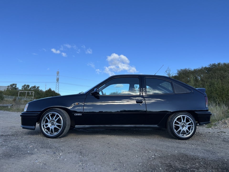 Opel Kadett 1,8 GSi Benzin modelår 1986 km 267000