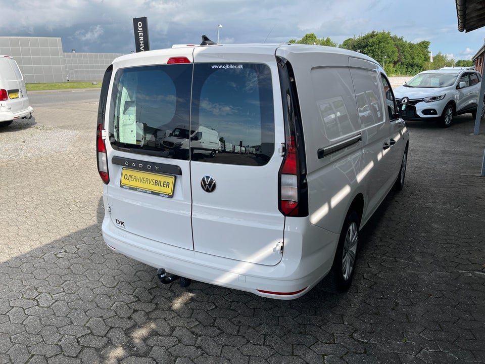 VW Caddy Maxi 1,5 TSi 114 Cargo d Benzin modelår 2022 Hvid km