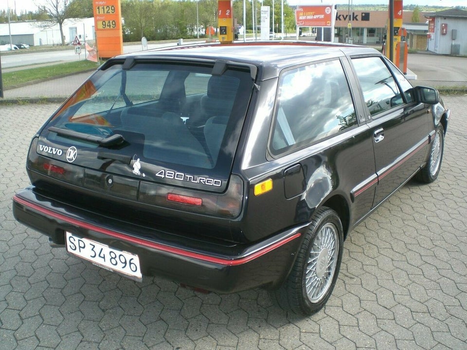 Volvo 480 1,7 ES Turbo Benzin modelår 1989 km 240000