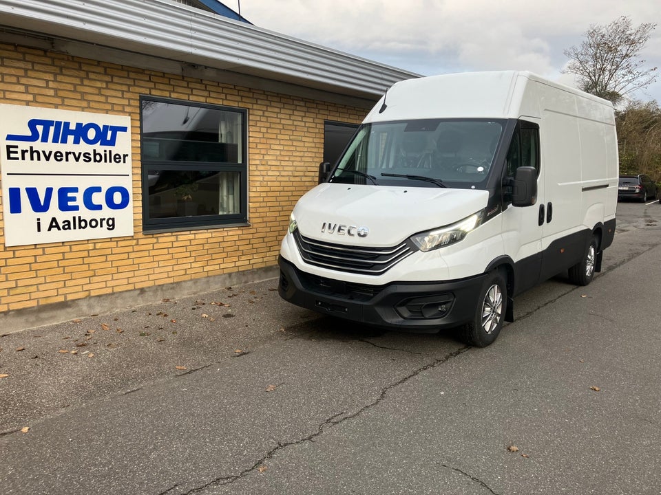 Iveco Daily 3,0 35S18 12m³ Van AG8 d Diesel aut. Automatgear