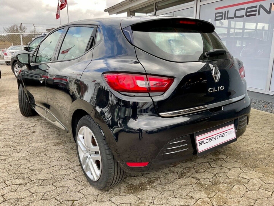 Renault Clio IV 0,9 TCe 90 Zen Benzin modelår 2018 km 61000