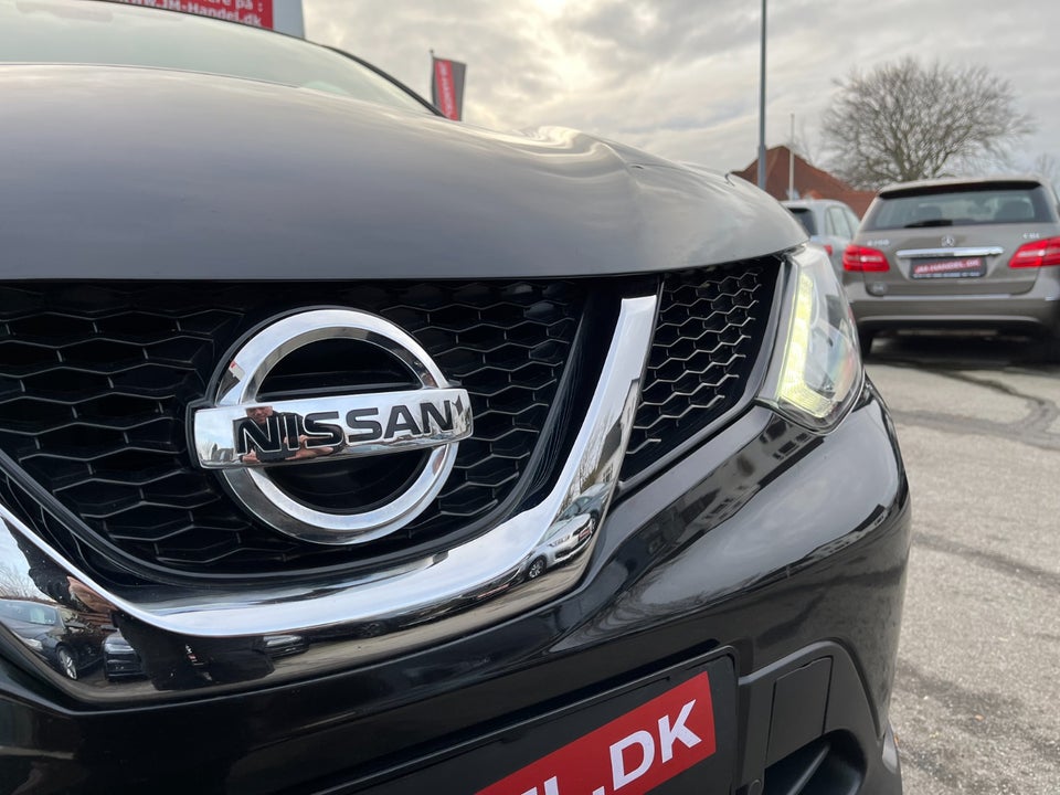 Nissan Qashqai 1,5 dCi 110 Tekna Diesel modelår 2017 km