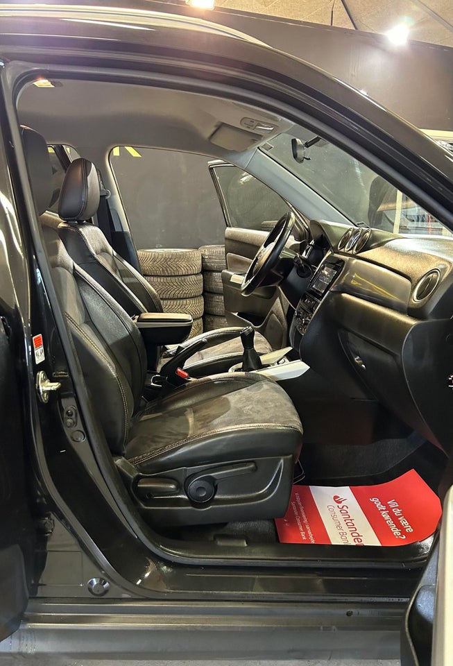Suzuki Vitara 1,6 Exclusive Benzin modelår 2017 km 139000