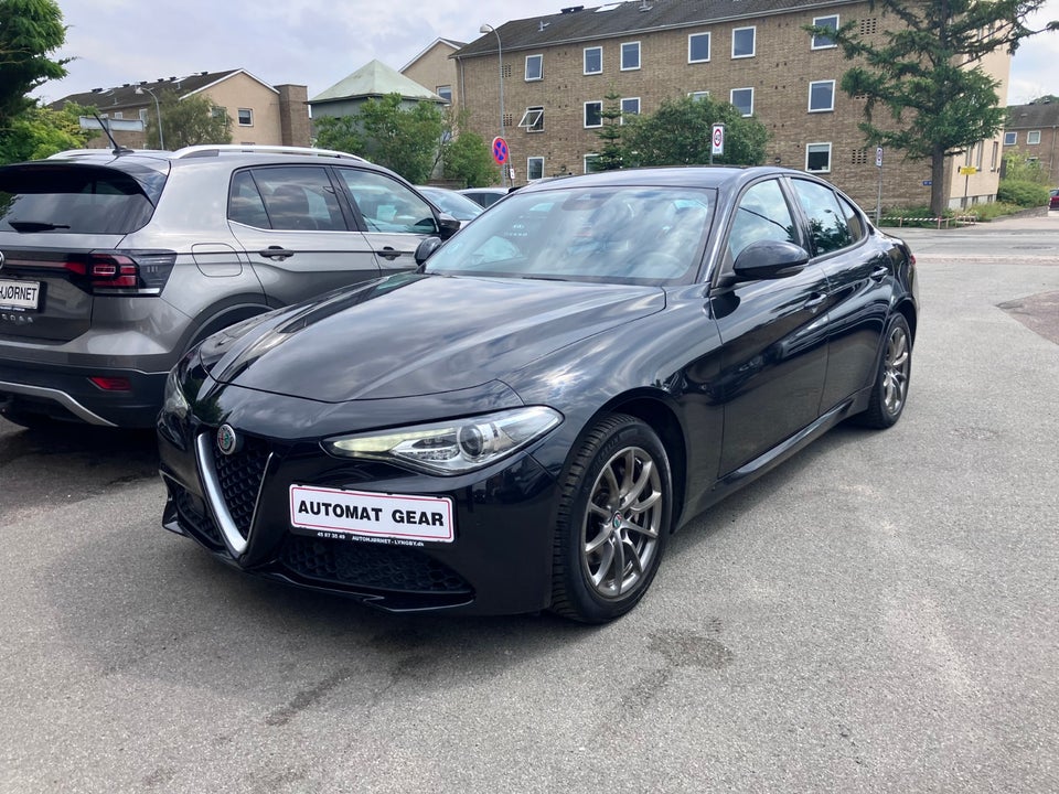 Alfa Romeo Giulia 2,2 JTD 180 Edizione aut. Diesel aut.