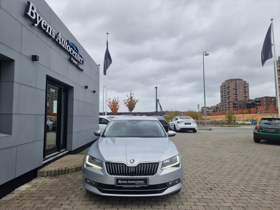 Skoda Superb 1,5 TSi 150 Style Benzin modelår 2018 km 126000