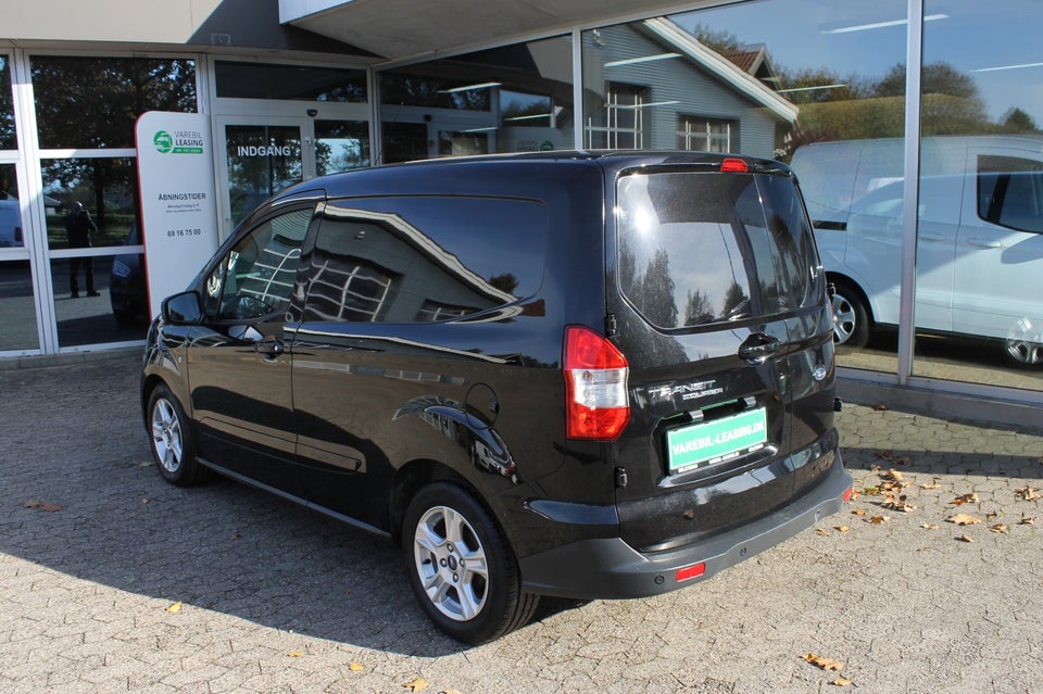 Ford Transit Courier 1,0 EcoBoost Limited d Benzin modelår