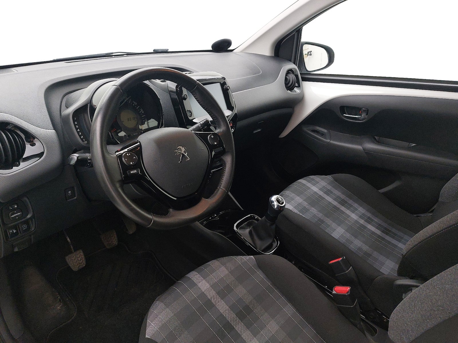 Peugeot 108 1,0 e-VTi 72 Allure+ Benzin modelår 2019 km