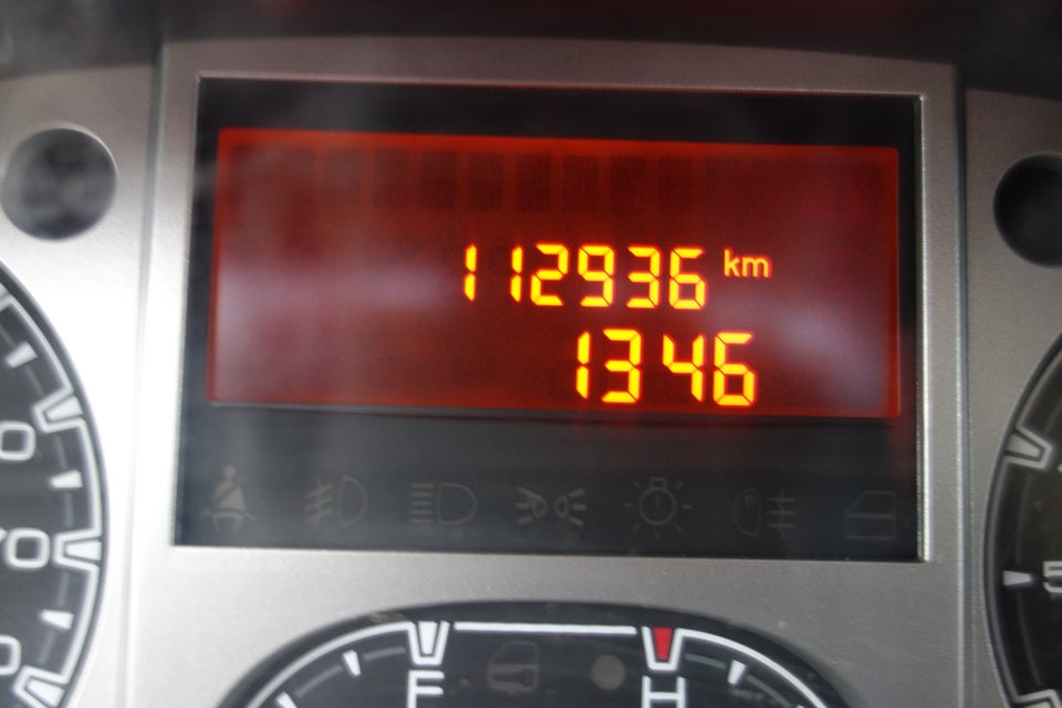 Iveco Daily 2,3 35S14 Alukasse Diesel modelår 2011 Hvid km