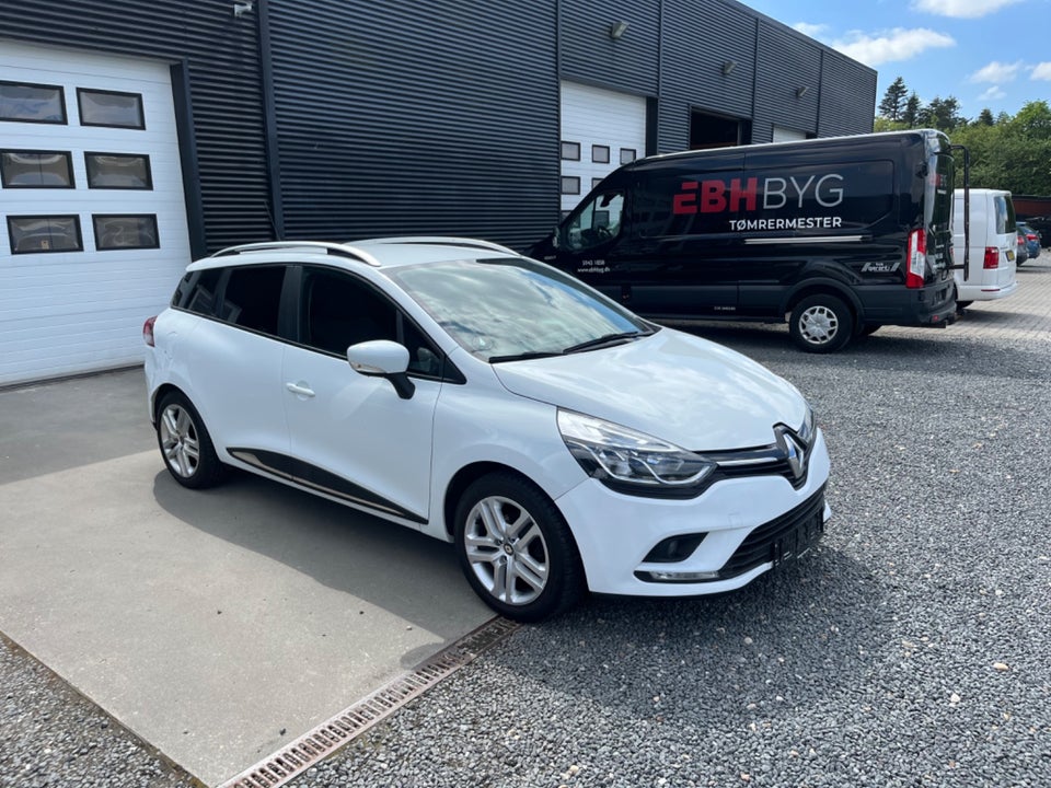 Renault Clio IV 0,9 TCe 90 Zen Sport Tourer Van Benzin modelår