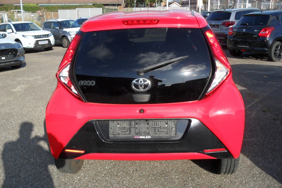 Toyota Aygo 1,0 VVT-i x-style Benzin modelår 2019 km 18000