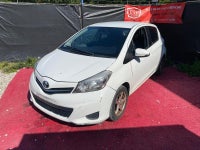 Toyota Yaris 1,3 VVT-i T2 Van Benzin modelår 2012 km 320000