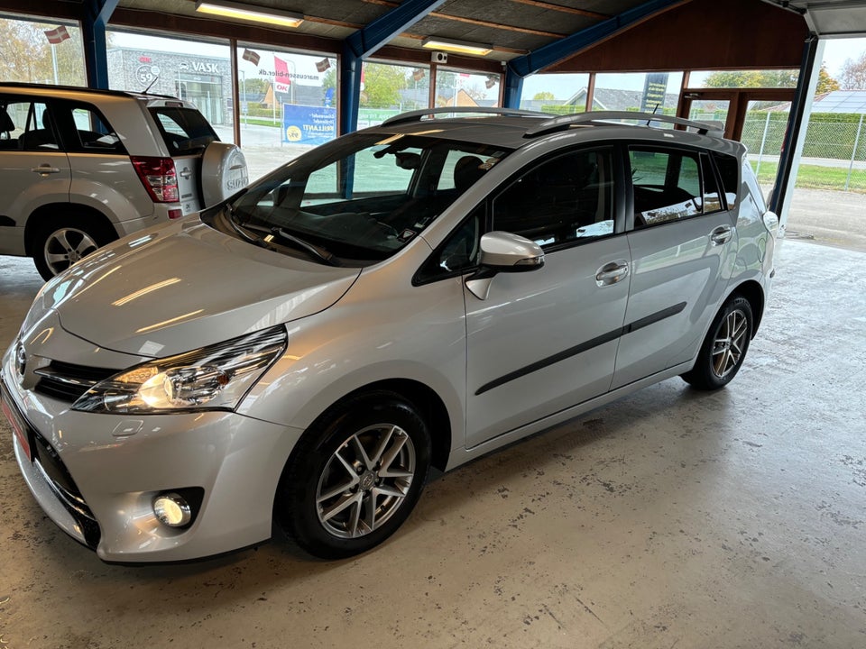 Toyota Verso 1,8 VVT-i T2 Touch 7prs Benzin modelår 2016 km