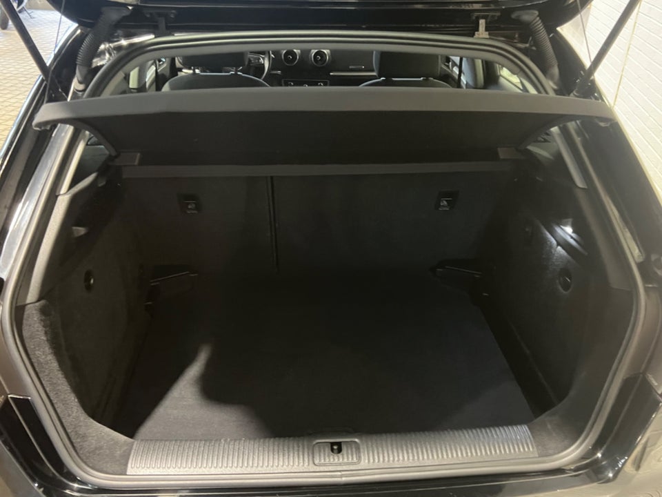 Audi A3 1,0 TFSi 116 Sportback Benzin modelår 2018 km 100000