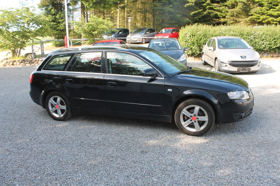 Audi A4 1,6 Avant Benzin modelår 2005 km 248000 træk