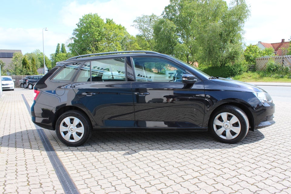 Skoda Fabia 1,2 TSi 90 Ambiente Combi Benzin modelår 2016 km