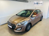 Hyundai i30 1,6 GDi Style Eco Benzin modelår 2012 km 212000