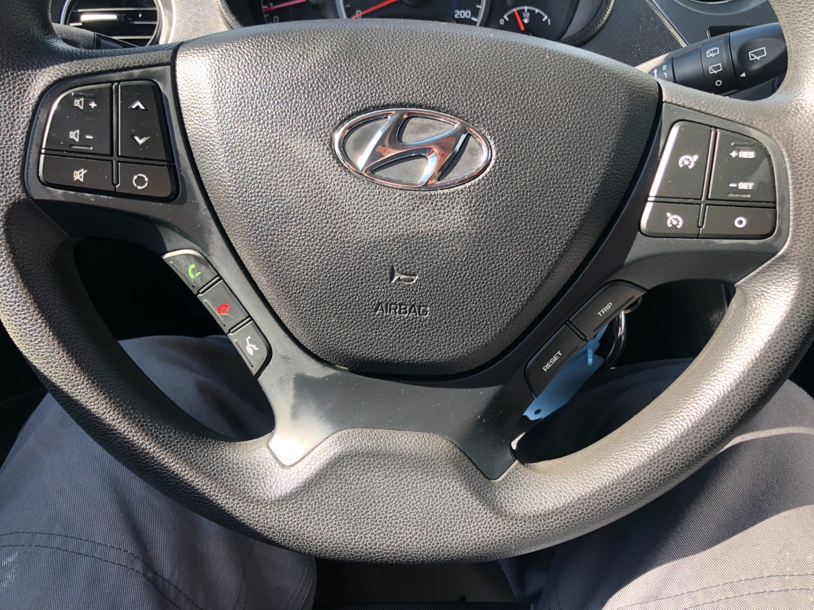 Hyundai i10 1,0 Touch Benzin modelår 2018 km 95000