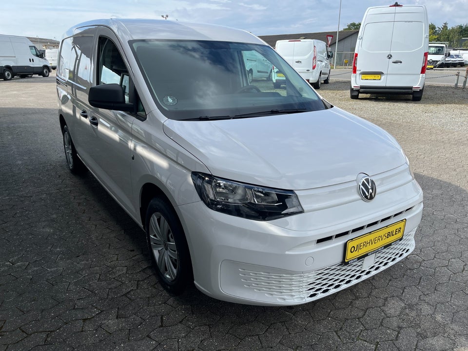 VW Caddy Maxi 1,5 TSi 114 Cargo d Benzin modelår 2022 Hvid km