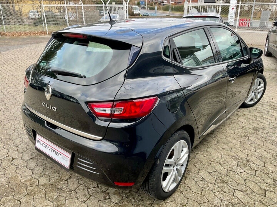 Renault Clio IV 0,9 TCe 90 Zen Benzin modelår 2018 km 61000